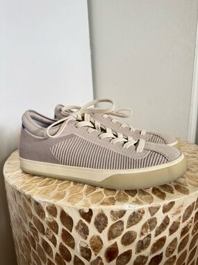 Rothy’s Beige The Lace Up Sneakers size 7